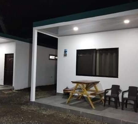 Bari Campings Resort Puerto Viejo de Talamanca エクステリア 写真